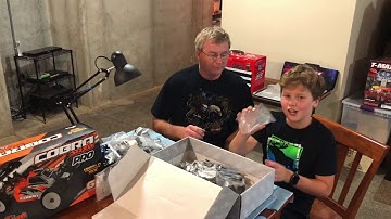 Serpent Cobra SRX8 Pro Buggy unboxing