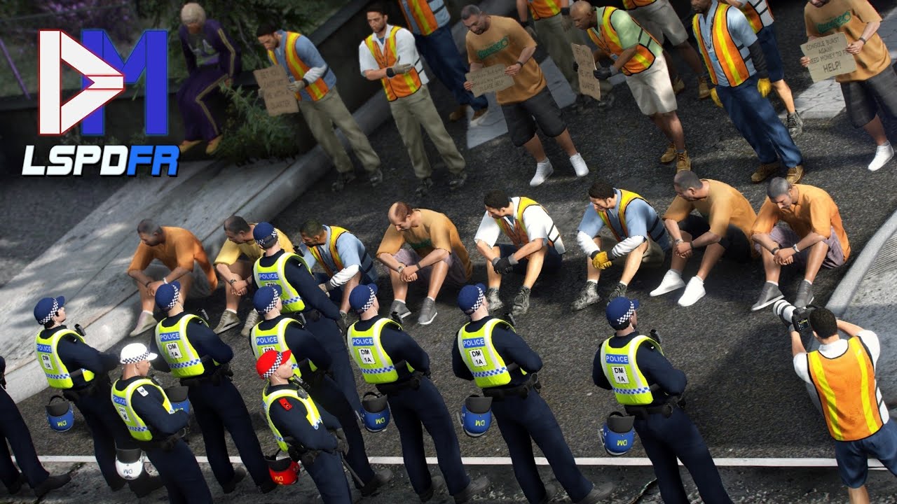 Petrol Station PROTEST! | GTA 5 British Police Mod - LSPDFR UK - YouTube