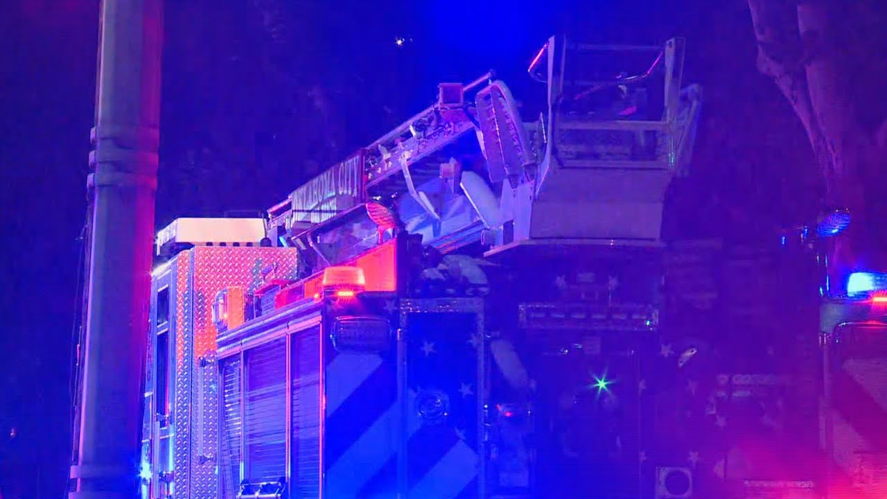 Crews respond to fire at popular Oklahoma City business center - YouTube