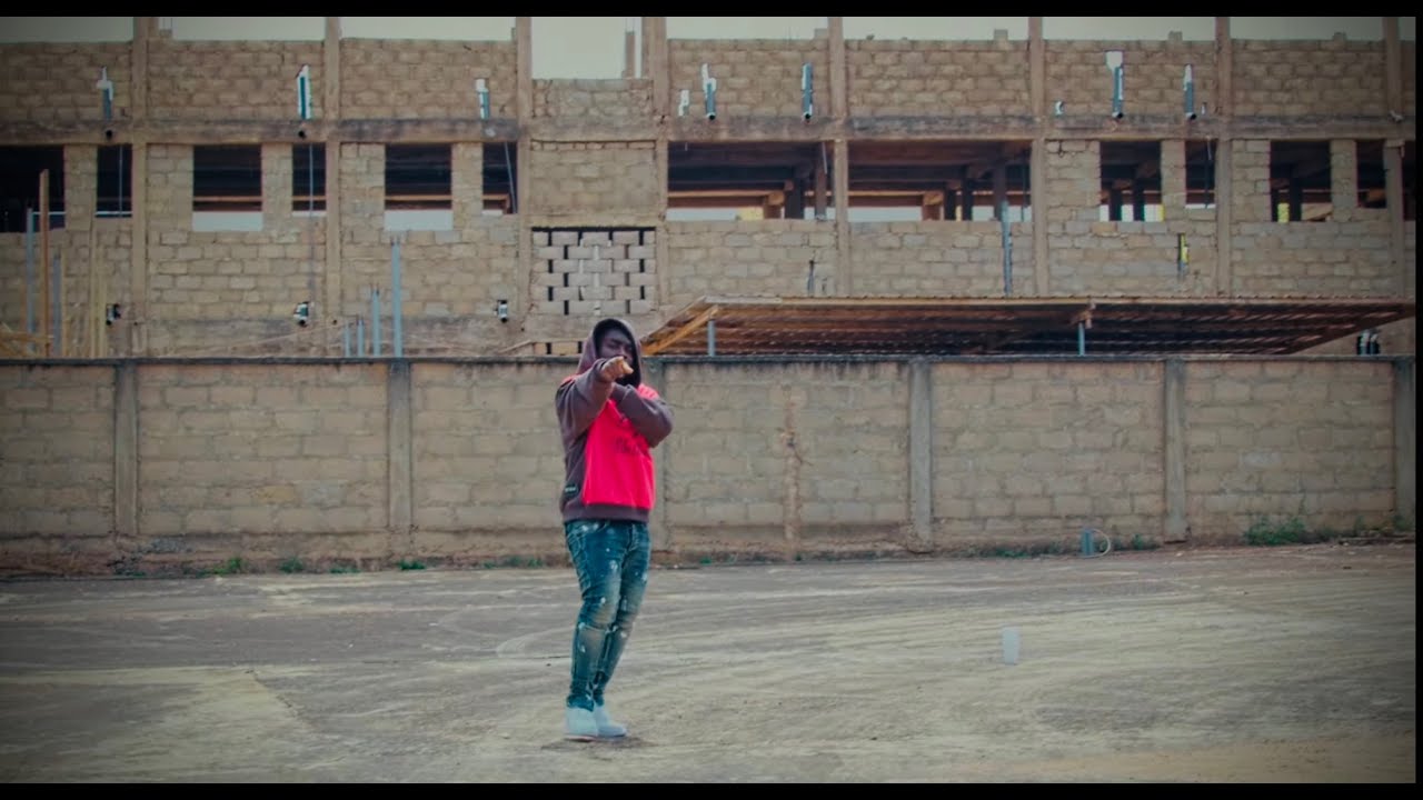 Watch Kweku Smoke -  Friends (Official Music Video) on YouTube