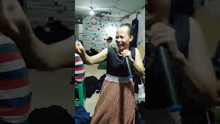 Aktivitas Di Konveksi Gang Sejahtera Full Karaokean Dangdut