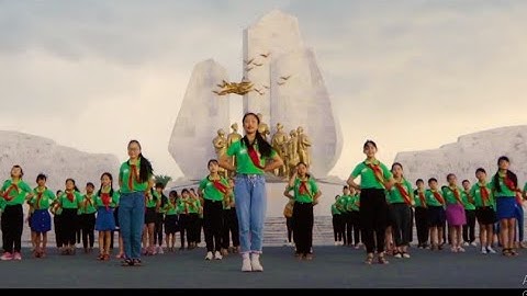 ĐỒNG DIỄN HÀNH KHÚC ĐỘI TNTP HỒ CHÍ MINH