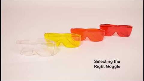 Goggles - the how and why, when using a forensic light source - applications