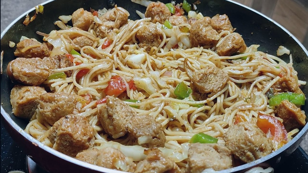 VEG CHOWMEAN | HOW TO MAKE CHOWMEAN IN HOME| EASY AND QUICK RECIPES TO MAKE CHOWMEAN IN HOME