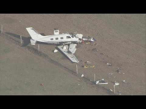 Four people killed in small plane crash near Yoakum - YouTube