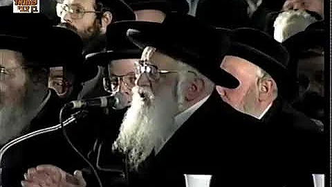 Yeshios Moshe Of Viznitz Talks About Uri Zohar