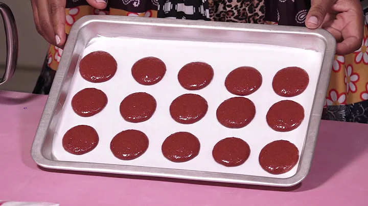 Red Velvet macarons