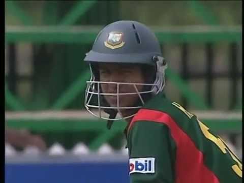 Chaminda Vaas Hat Trick 2003 World Cup (1st 3 balls of the match)