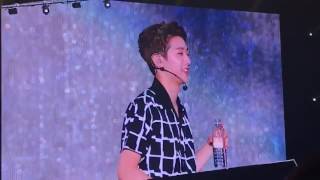 Laikuanlin Drinking Water He So Cute