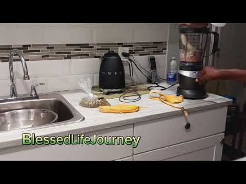 How to make pumpkin seed, banana, and gauva smoothie @johnnybgood1698