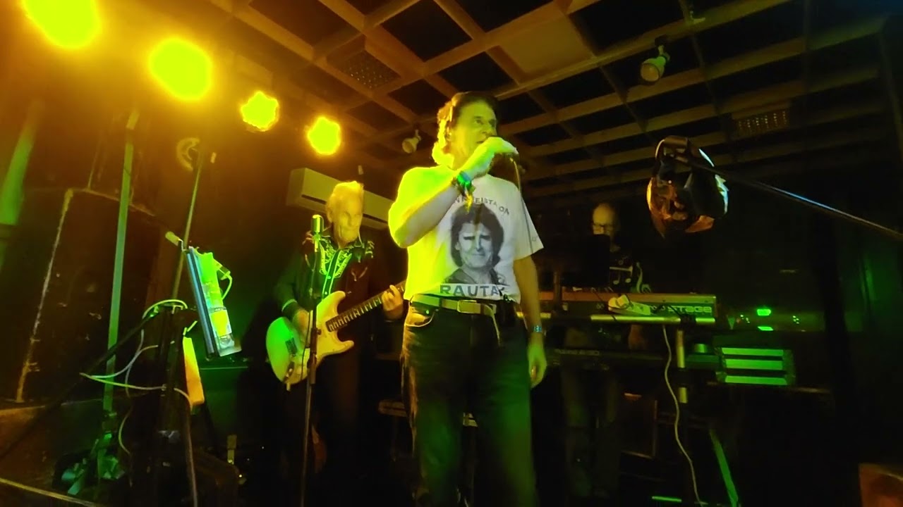 Frederik - Kuupa räjähtää