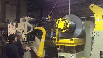 3 in 1 Servo Leveler Feeder with Decoiler_ for auto parts production line