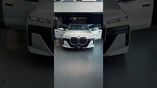 BMW i7 CINEMATIC EDIT 4K | Rs 6 CRORE EV | 31" Theatre Screen | Riders Hub