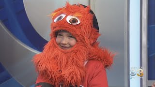 Meet Cailin Ryan, The 8-Year-Old Mini-Gritty Who Had A Dance-off With Gritty At Flyers-Bruins Prese