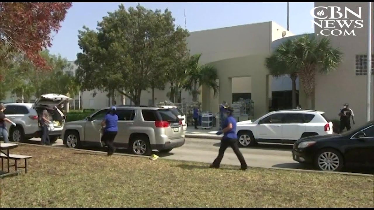 White House Works to Restart Economy as Democrats Block Billions in Aid Amid Unemployment Crisis