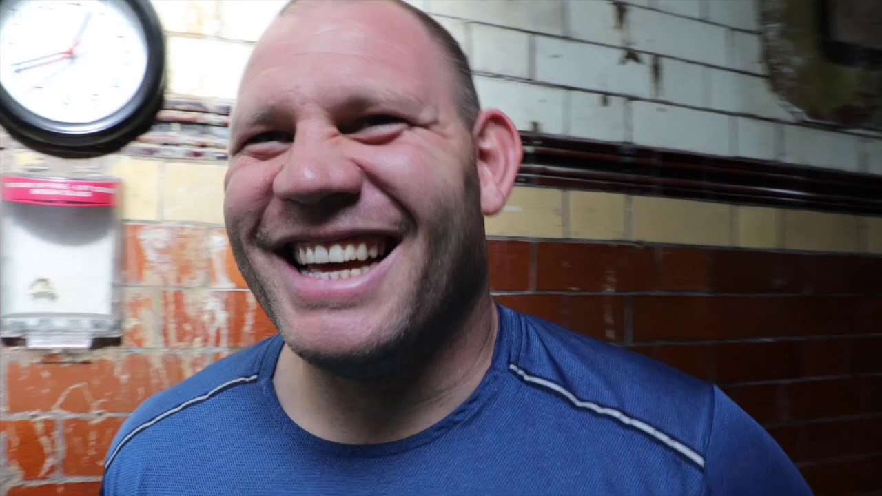 boxing news 24/7 co.uk 'SPAR ME - I WOULDNT TAKE LIBERTIES, I'D WHACK YOU UP THE BODY -NOT THE FACE' - ADAM HART TO KUGAN