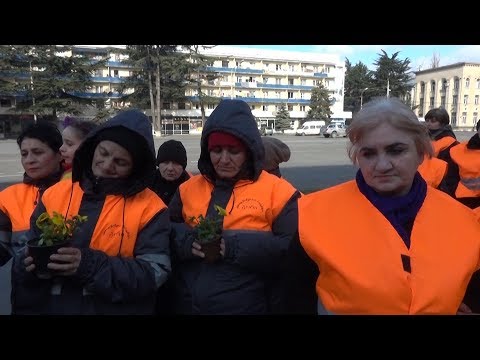 გორის მერმა მეეზოვე ქალბატონებს 8 მარტი მიულოცა!