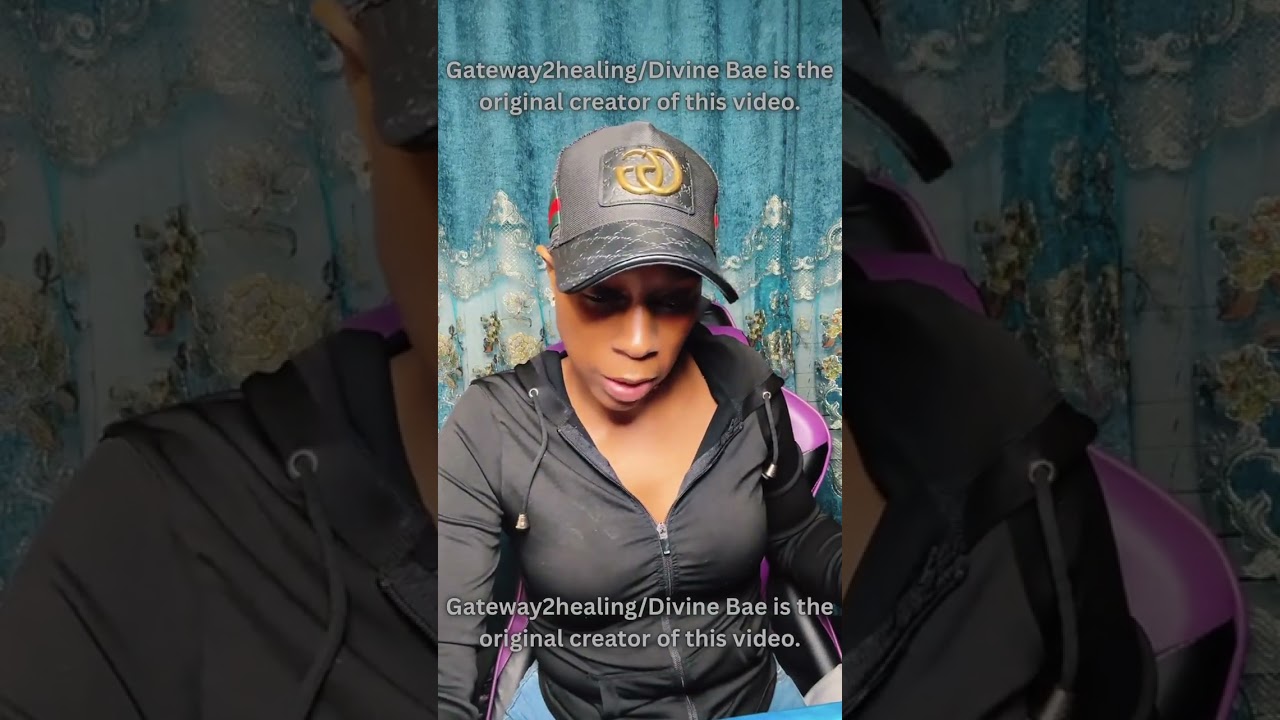 У этого человека сложилось неверное представление о тебе; ты не такая, какой он привык тебя видет...