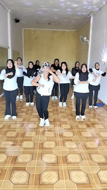 HARUSKAH AKU MATI // DANGDUT // PEMULA #zumbalampung #dangdut