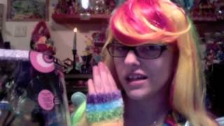 girly girly halloween reviews pony mania talking queen chrysalis screenshot 3