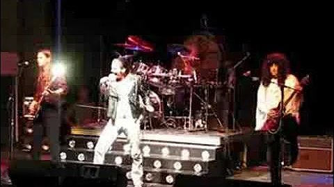 ALMOST QUEEN @ ROTR "Keep Yourself Alive"