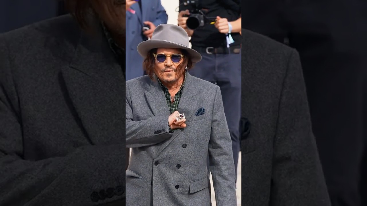 Johnny Depp in Slow Motion | Dior Womenswear SS26 Show (Paris Fashion Week 2025) 