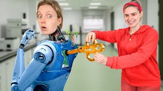 MY EVIL TWIN TRAPPED ME in a ROBOT!!