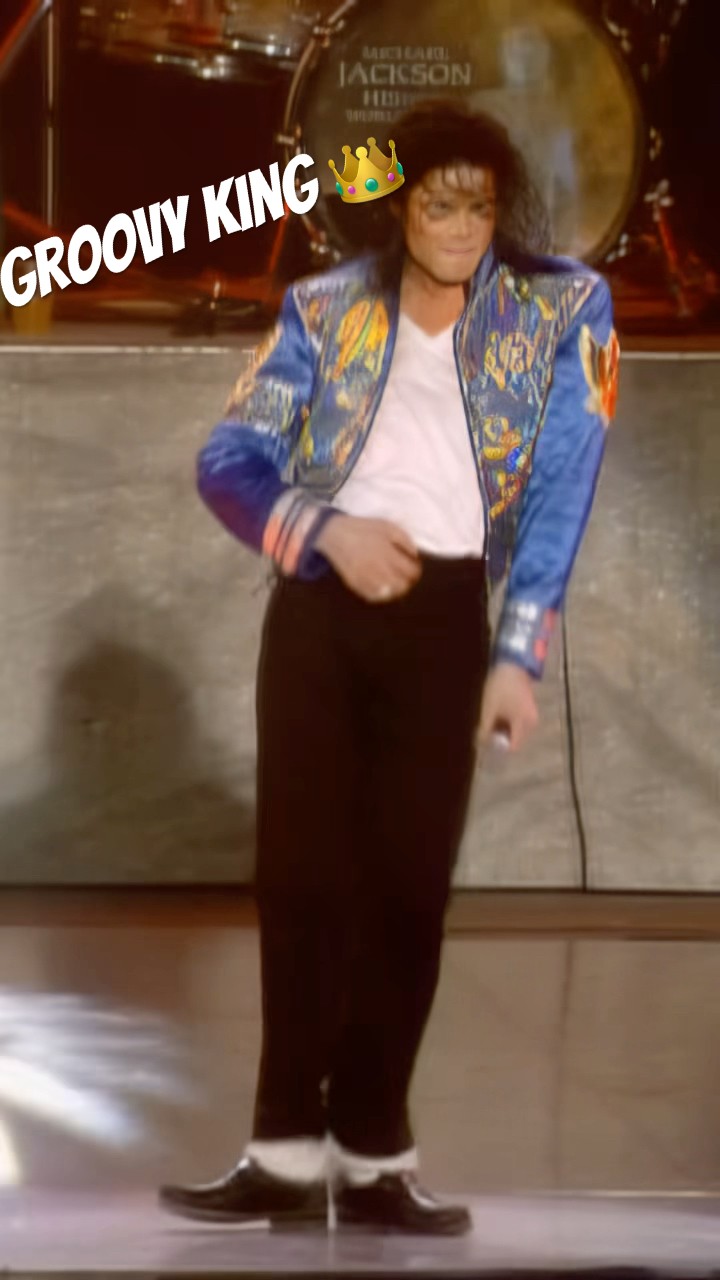 KING OF GROOVY #michaeljackson #1990s #moonwalk #applehead