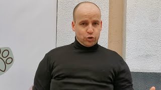 Депутат  КИВА.  Как правильно ПРОСИТЬ ПРОЩЕНИЯ?  😁