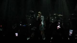 Machine Gun Kelly - Numb - Live Dublin Olympia 21-09-2017