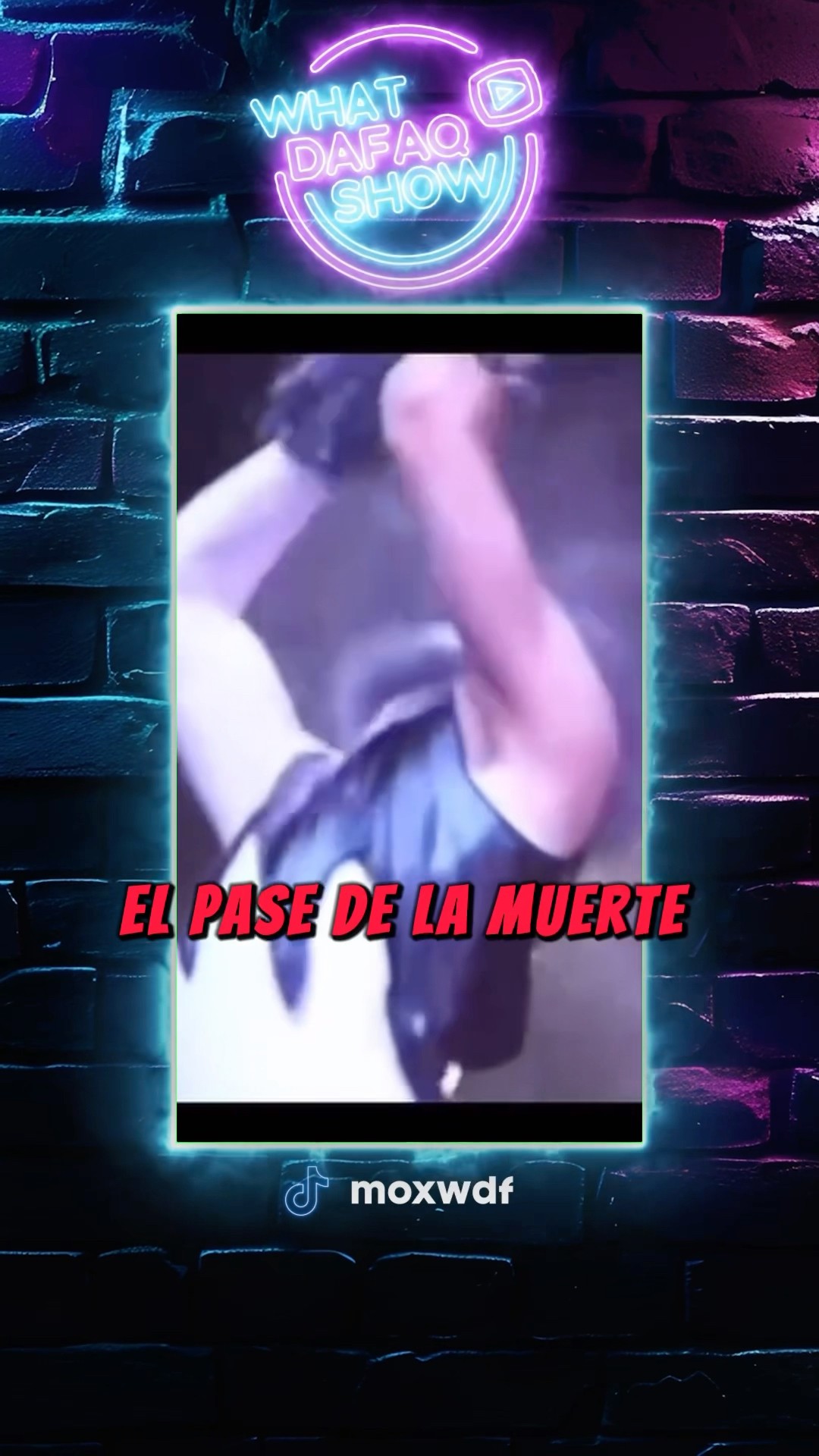 Si la lucha libre es falsa como explicas esto ?