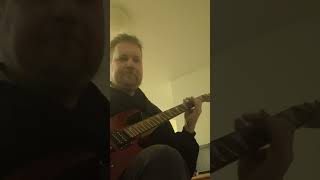 Cover: Metallica - Jump in the Fire (electric guitar with distortion)