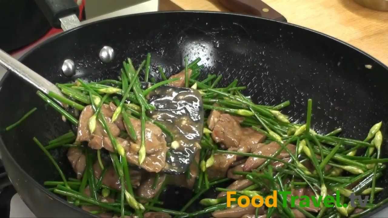 กุยช่ายผัดตับหมู