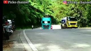 Sazqia Rayani U0026 Arief  Alah Suratan truck  Sitinjau Lauik