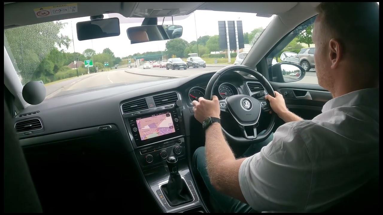 Cum sa va duceti in fata a 3 iesire la sensul giratoriu.( Ruta de examen in Doncaster)