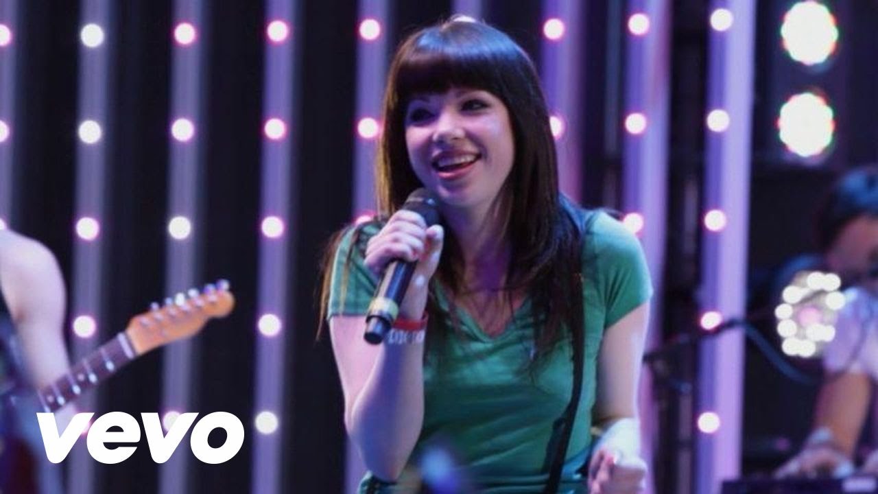 Carly Rae Jepsen Call Me Maybe Live At Universal Citywalk Youtube