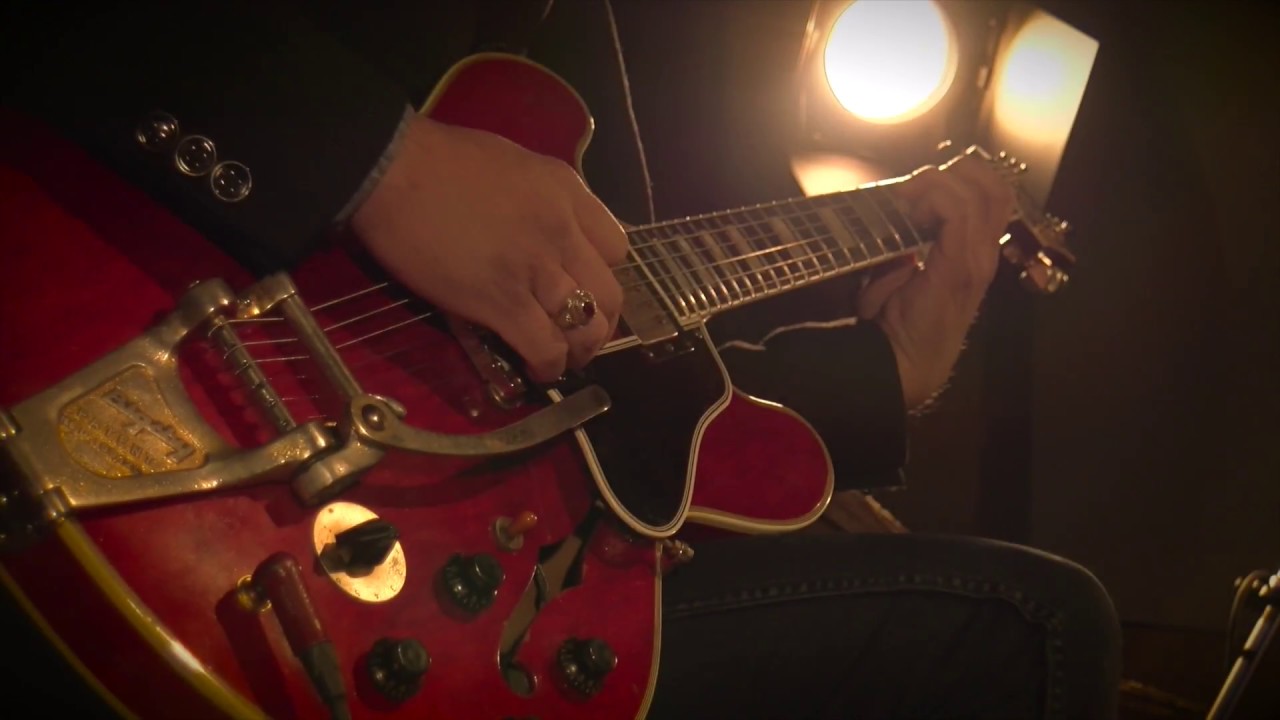 Gibson ES-355 1960 with Bigsby & Fender Tweed Deluxe 5E3 - YouTube