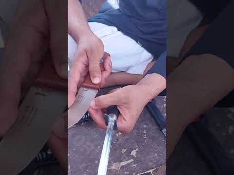 كيف تسن السكين زي الموس باسهل طريقه