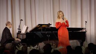 Famous Renée Fleming Performs "You'll Never Walk Alone" from Rodgers & Hammerstein's Carousel | HGO Ball Wealth
