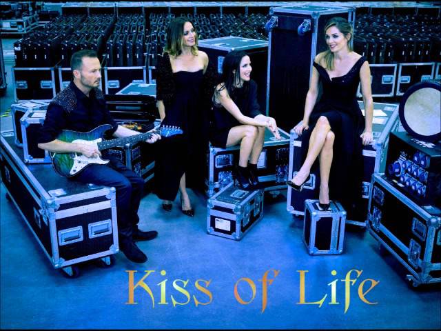 The Corrs - Kiss Of Life
