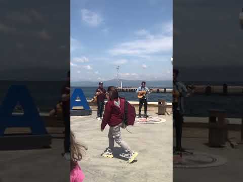 Bursa Mudanya’yı Geziyoruz 😎 Sokak Şarkıcılarıyla Karşılaştık 🥳