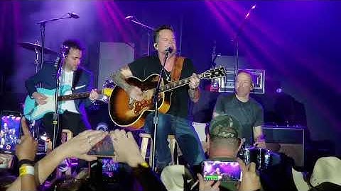 Gary Allan - THE ONE  (Helotes, TX)