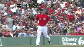 2011/08/27 Pedroia's RBI single