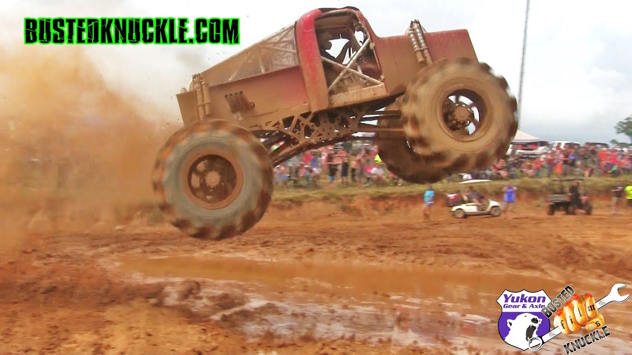 MEGA TRUCK DAM JUMPS
