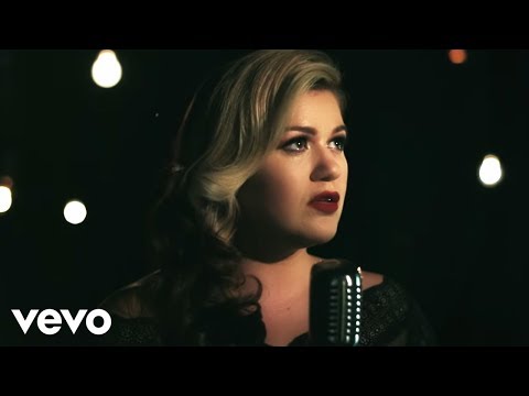 Kelly Clarkson - Wrapped in Red (Official Video)