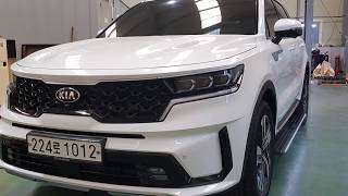 Выдвижные боковые пороги с подсветкой Kia Sorento 4 (MQ4) 2020+