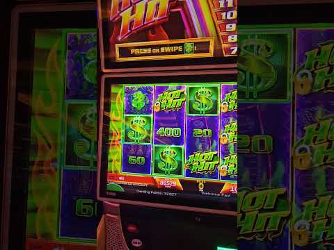 "IVORY YOU STALKER": Stayed in the Cheapest Room at Palms Casino Resort