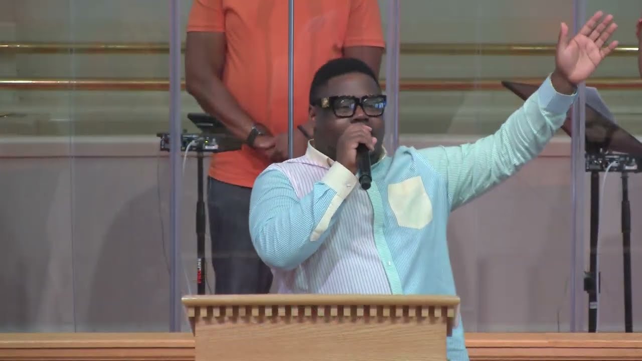 "There's A Storm Out" - William Mosby & MOBC Praise Team | MOBC Music Mondays