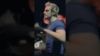 Download Lagu The Cranberries - Animal Instinct (LIVE Paris 1999) #Shorts MP3