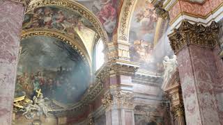 yes to heaven - lana del rey but you’re in a cathedral and it’s slowed Resimi
